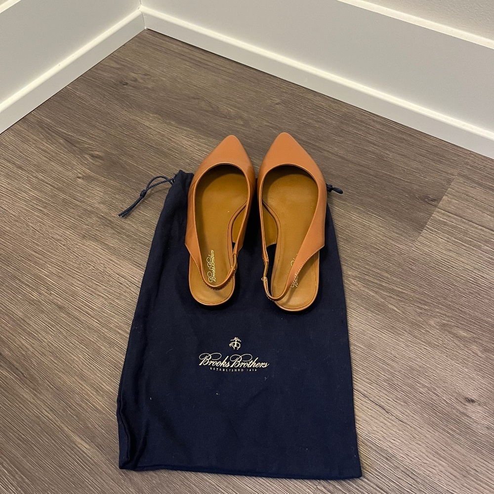 Brooks Brothers Brown leather flats